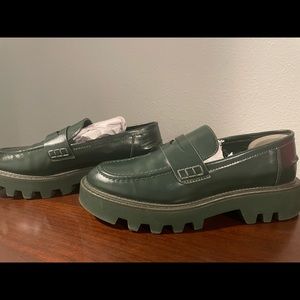 Zara Loafers Forest Green size 7.5/38
